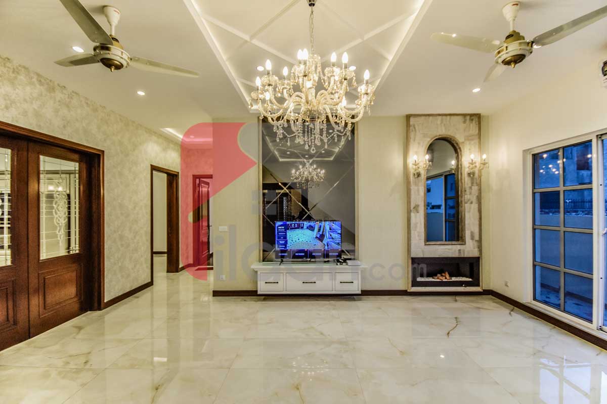 10 Marla House for Sale in Phase 6, DHA, Lahore