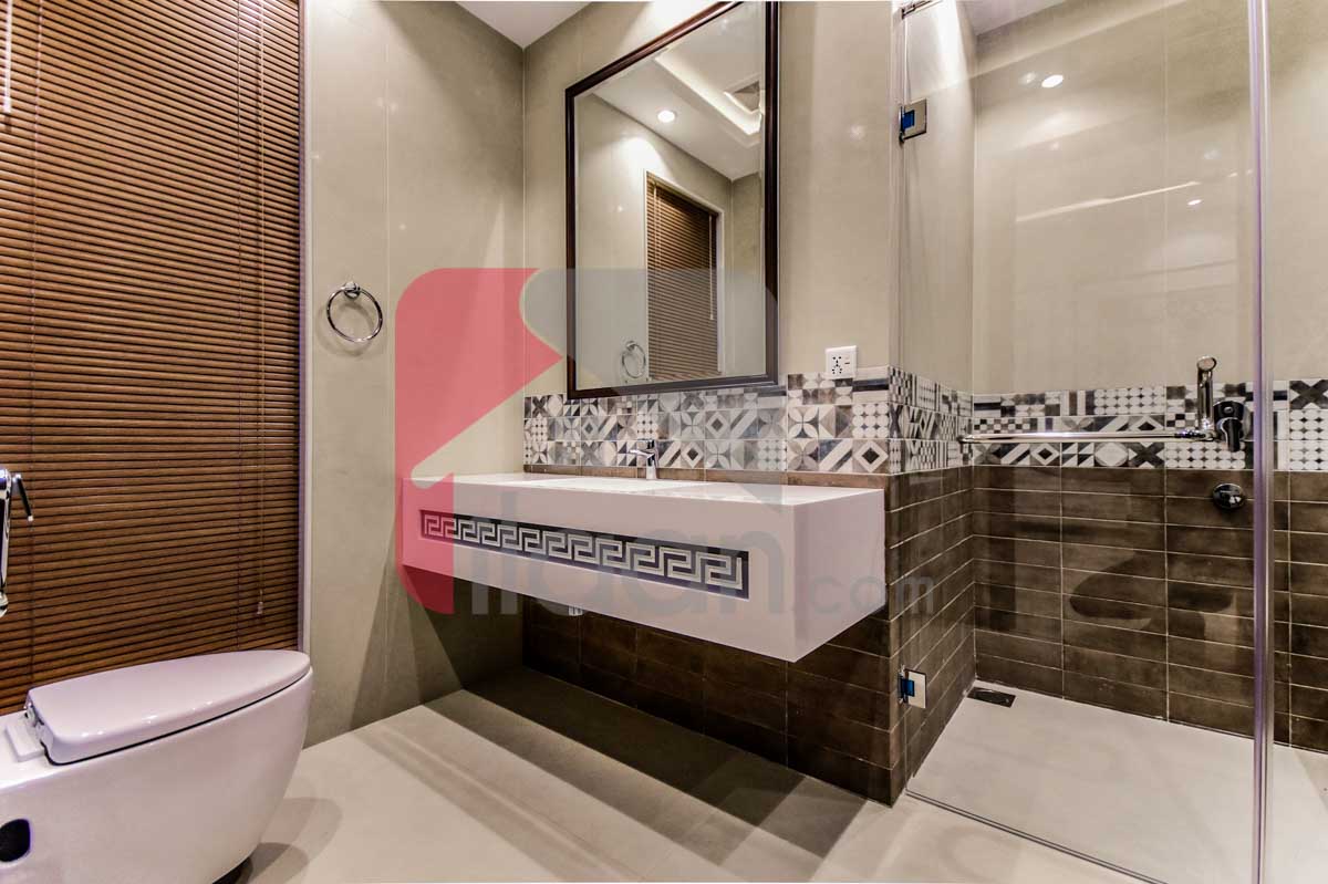 10 Marla House for Sale in Phase 6, DHA, Lahore