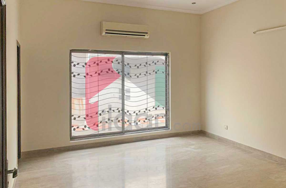 1 Kanal House for Sale in Block C, Phase 5, DHA Lahore