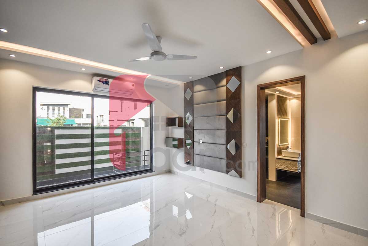 10 Marla House for Sale in Block D, Phase 6, DHA Lahore