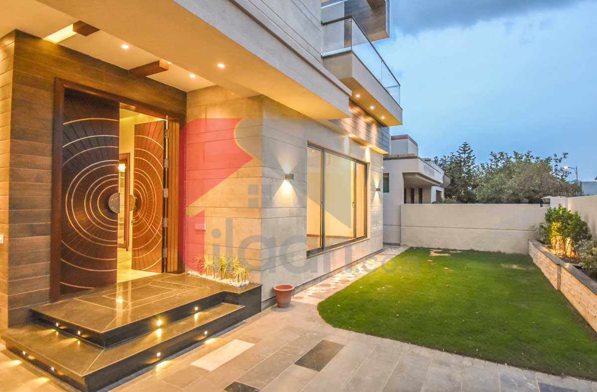 10 Marla House for Sale in Phase 6, DHA Lahore