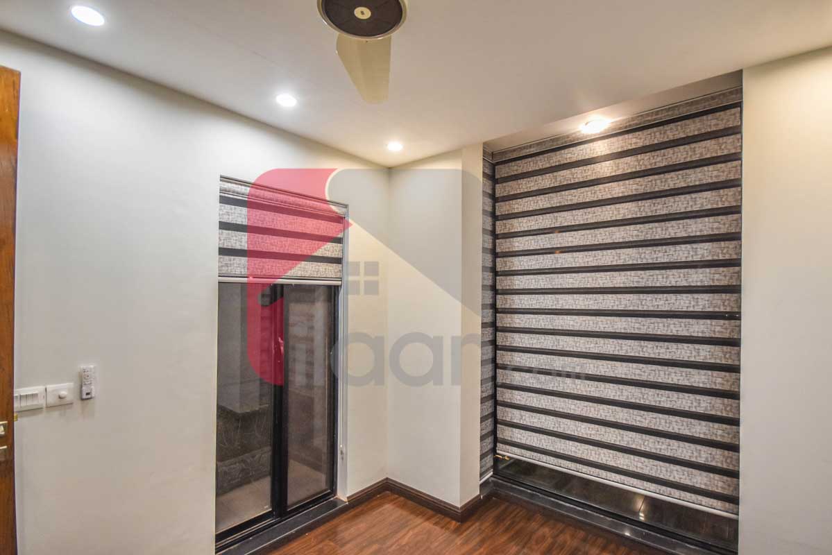 10 Marla House for Sale in Phase 6, DHA Lahore