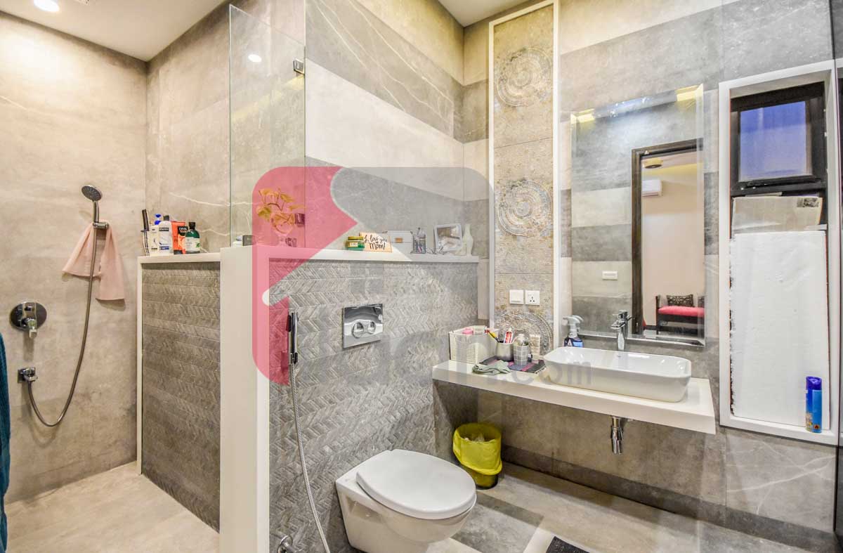10 Marla House for Sale in Phase 6, DHA Lahore