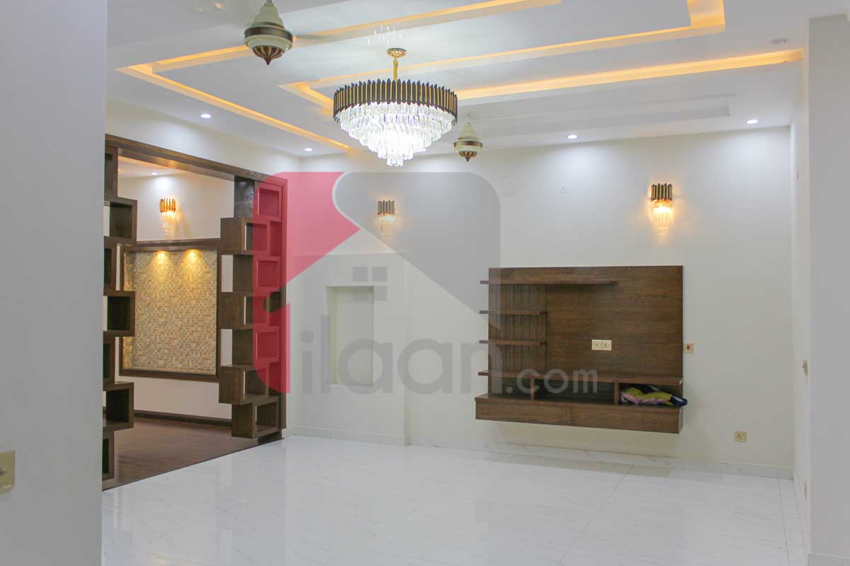 12 Marla House for Sale in Block Q, Phase 2, Johar Town, Lahore