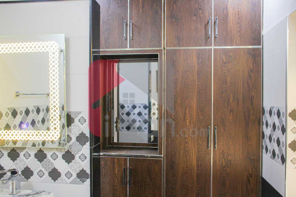 12 Marla House for Sale in Block Q, Phase 2, Johar Town, Lahore