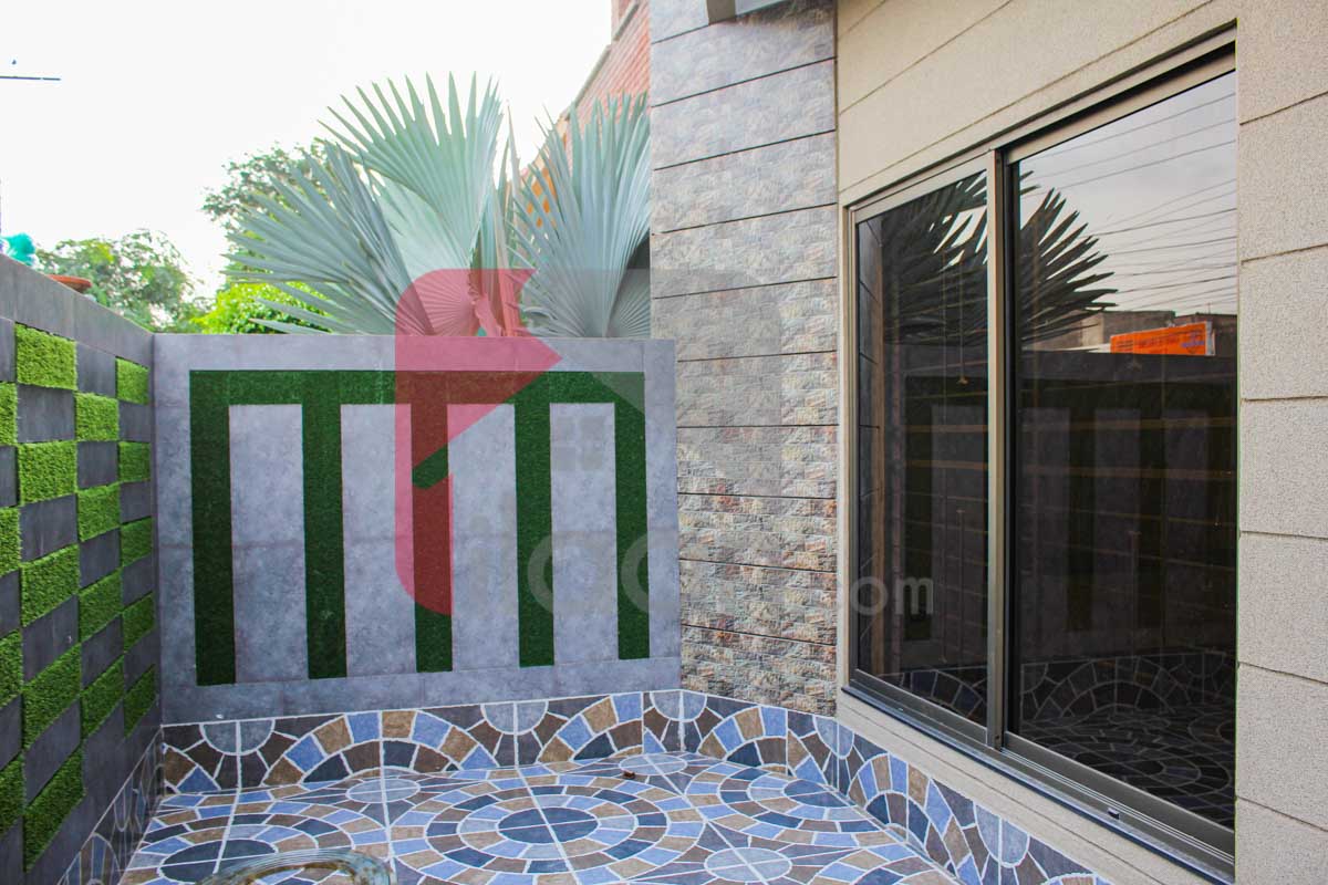 12 Marla House for Sale in Block Q, Phase 2, Johar Town, Lahore