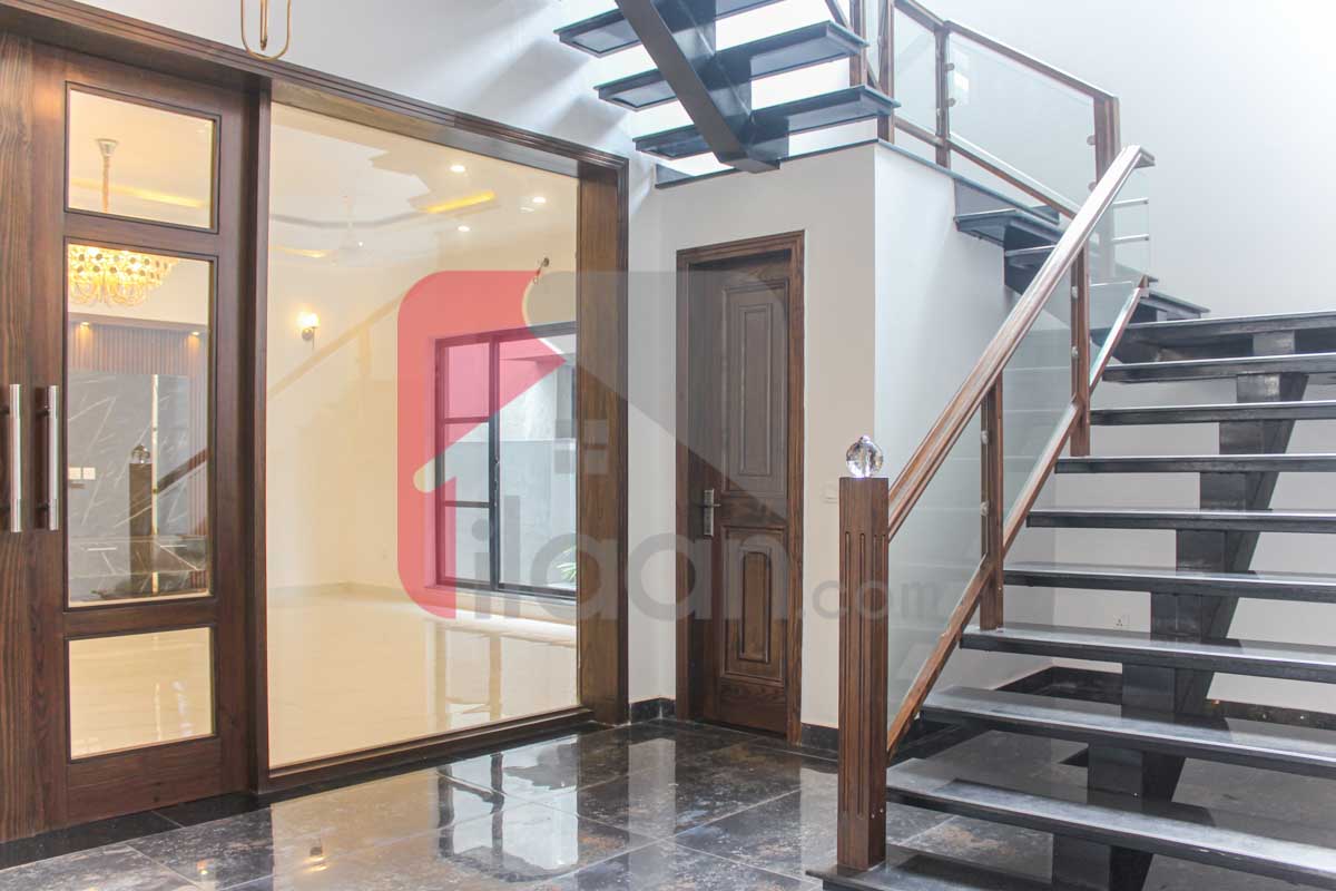1 Kanal House for Sale in Block D, State Life Housing Society, Lahore