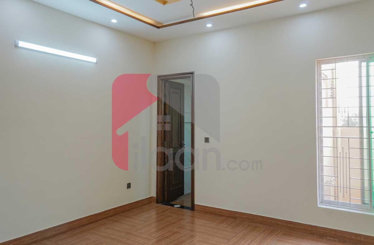 10 Marla House for Sale in Block M, Valencia Housing Society, Lahore