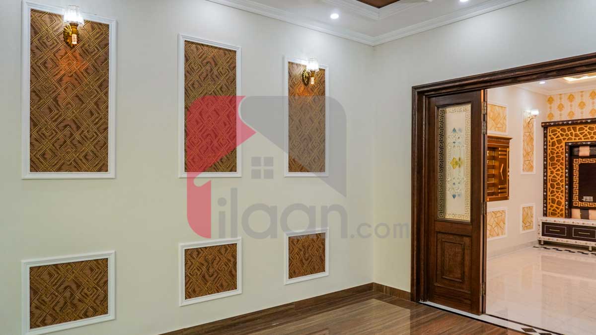 10 Marla House for Sale in Block M, Valencia Housing Society, Lahore