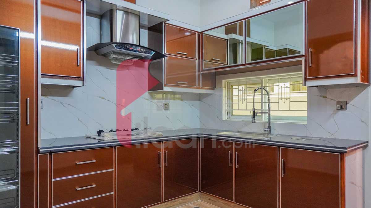 10 Marla House for Sale in Block M, Valencia Housing Society, Lahore