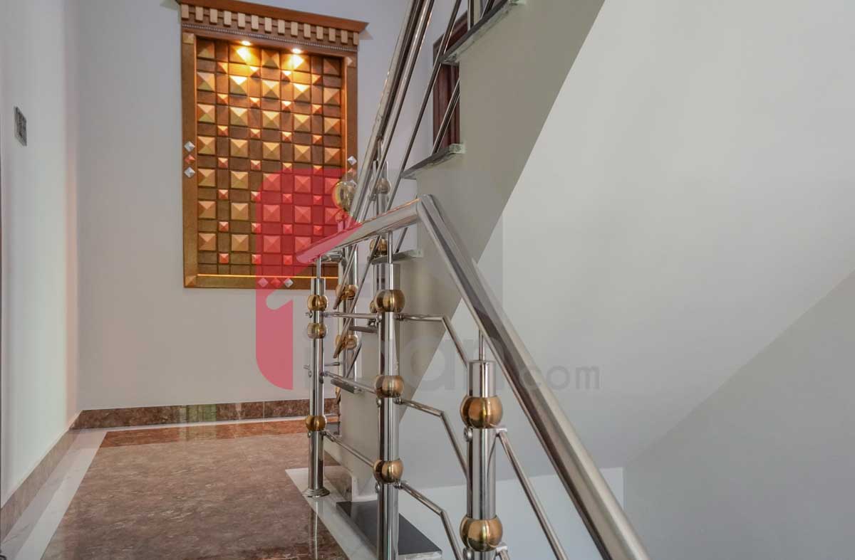 10 Marla House for Sale in Block M, Valencia Housing Society, Lahore