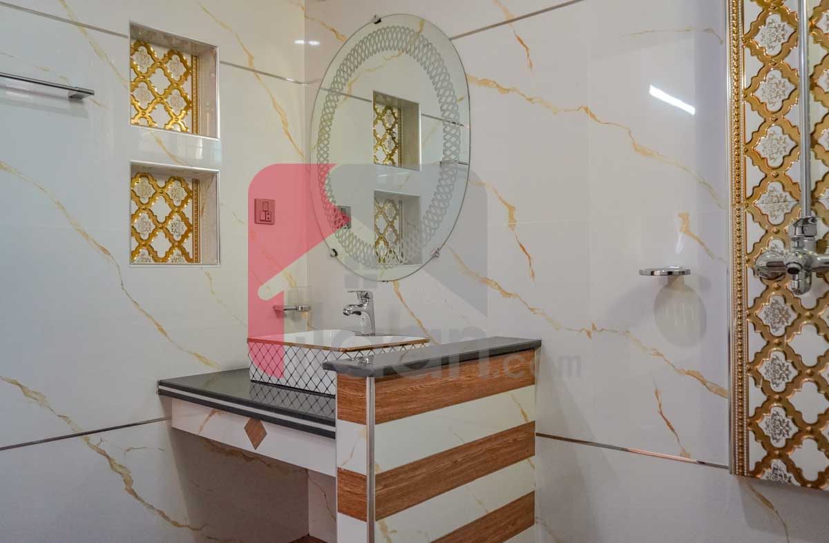 10 Marla House for Sale in Block M, Valencia Housing Society, Lahore