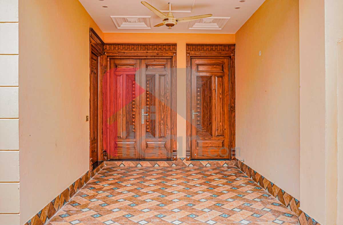 5 Marla House for Sale in Block R2, Phase 2, Johar Town, Lahore