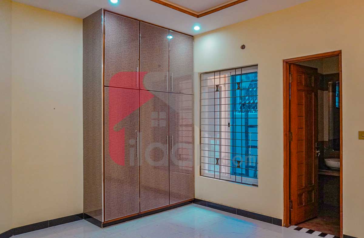 5 Marla House for Sale in Block R2, Phase 2, Johar Town, Lahore