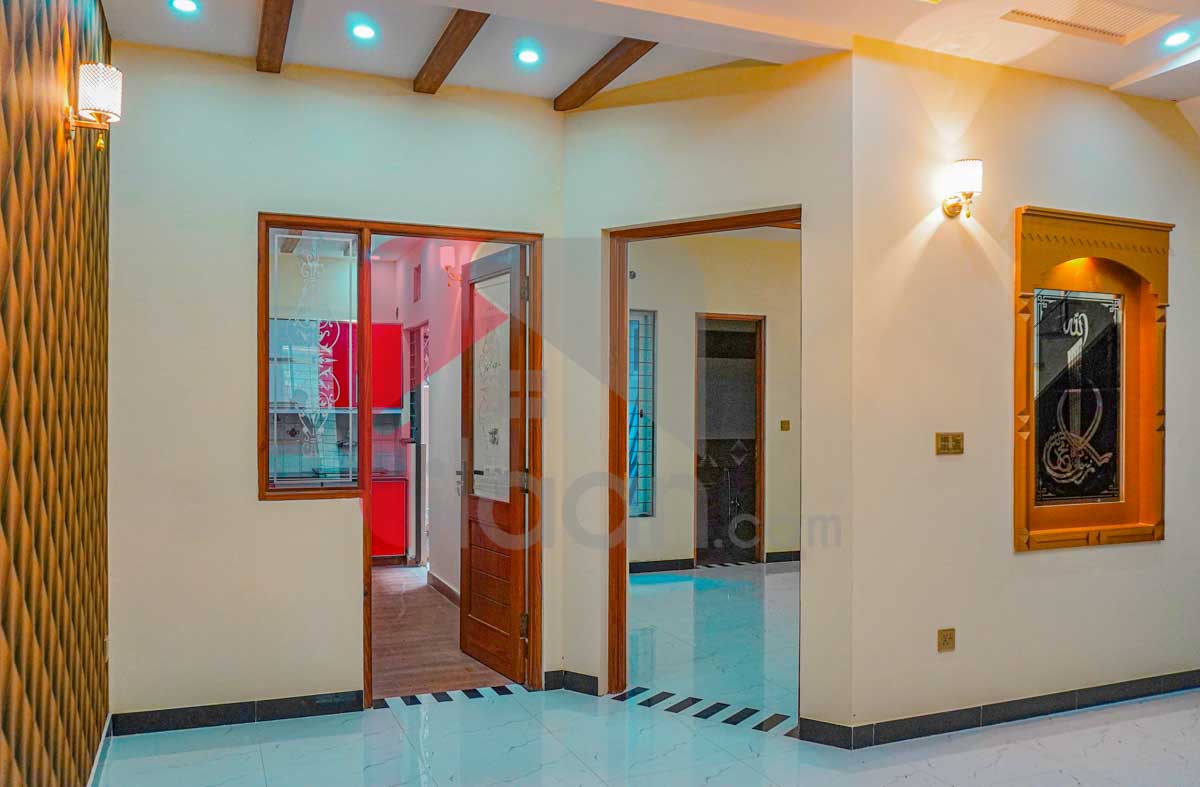 5 Marla House for Sale in Block R2, Phase 2, Johar Town, Lahore