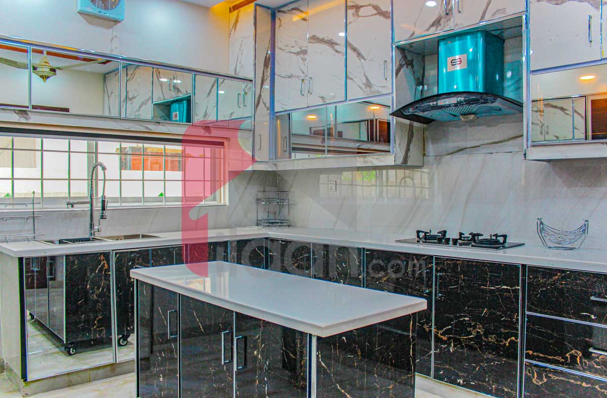 1 Kanal House for Sale in Block E, PGECHS, Lahore