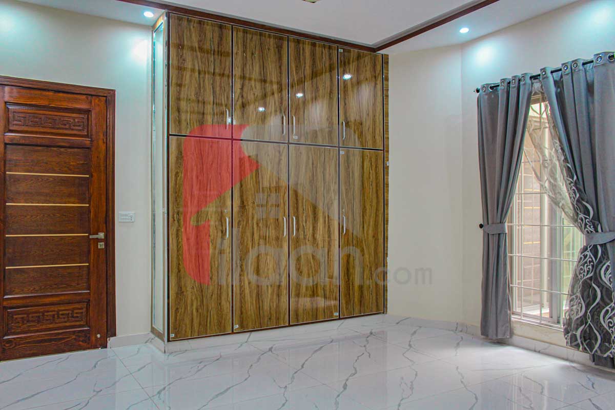 1 Kanal House for Sale in Block E, PGECHS, Lahore