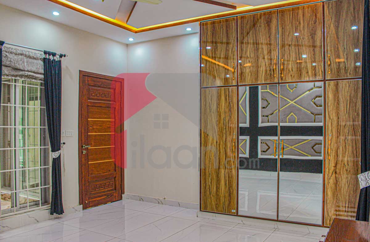 1 Kanal House for Sale in Block E, PGECHS, Lahore