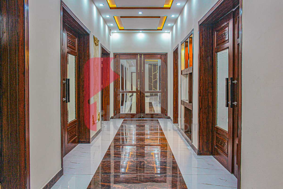 1 Kanal House for Sale in Block E, PGECHS, Lahore