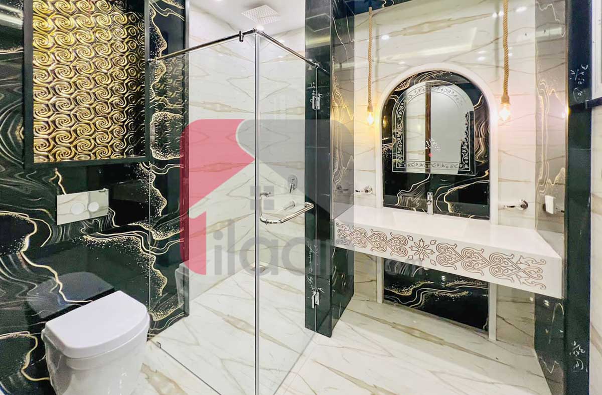 10 Marla House for Sale in Phase 8 - Air Avenue, DHA Lahore