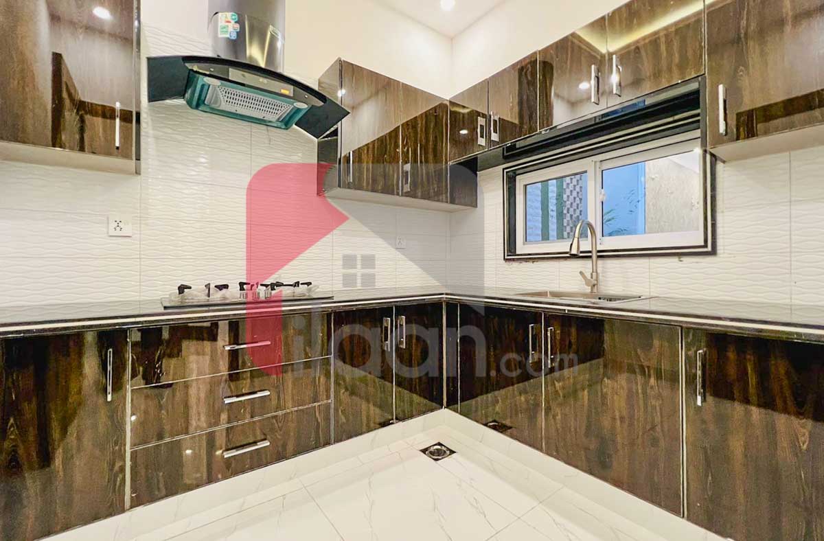 10 Marla House for Sale in Phase 8 - Air Avenue, DHA Lahore