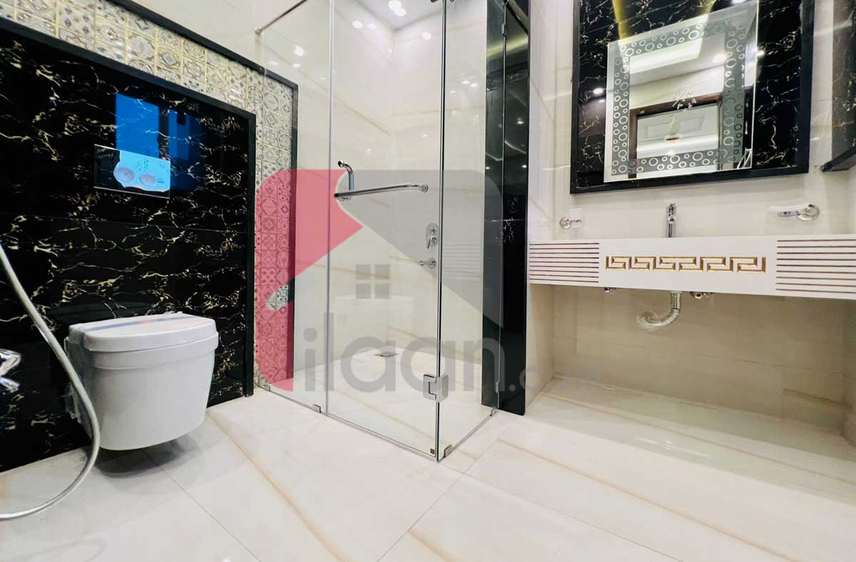 10 Marla House for Sale in Phase 8 - Air Avenue, DHA Lahore
