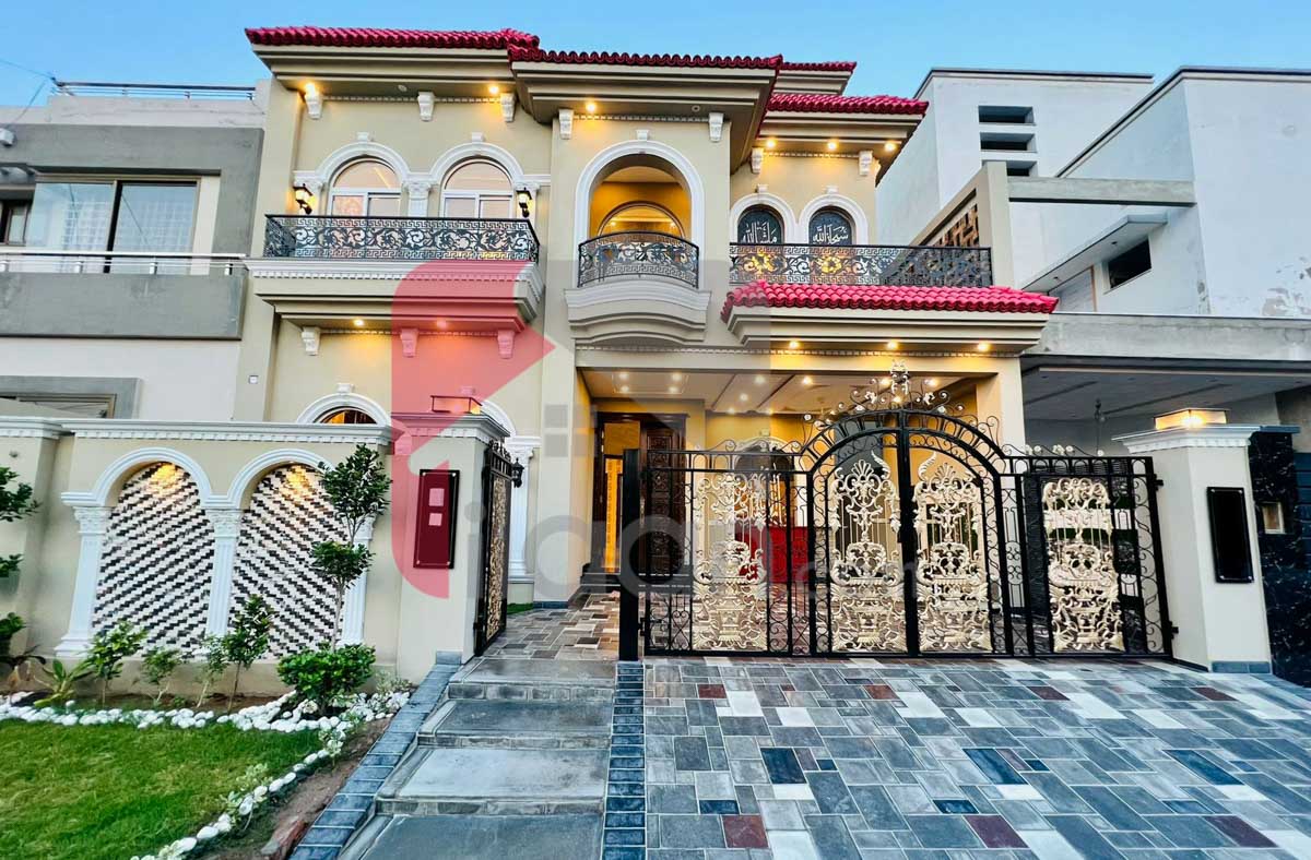 10 Marla House for Sale in Phase 8 - Air Avenue, DHA Lahore