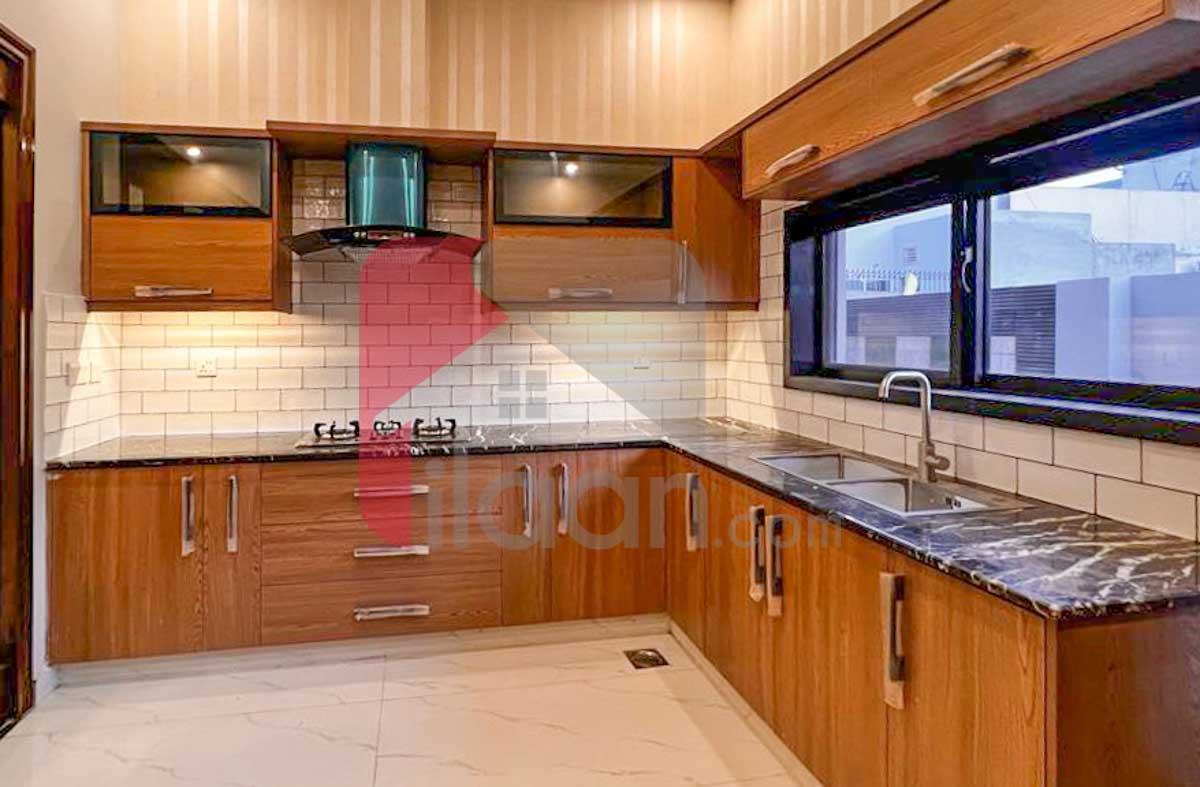 10 Marla House for Sale in Phase 8 - Air Avenue, DHA Lahore