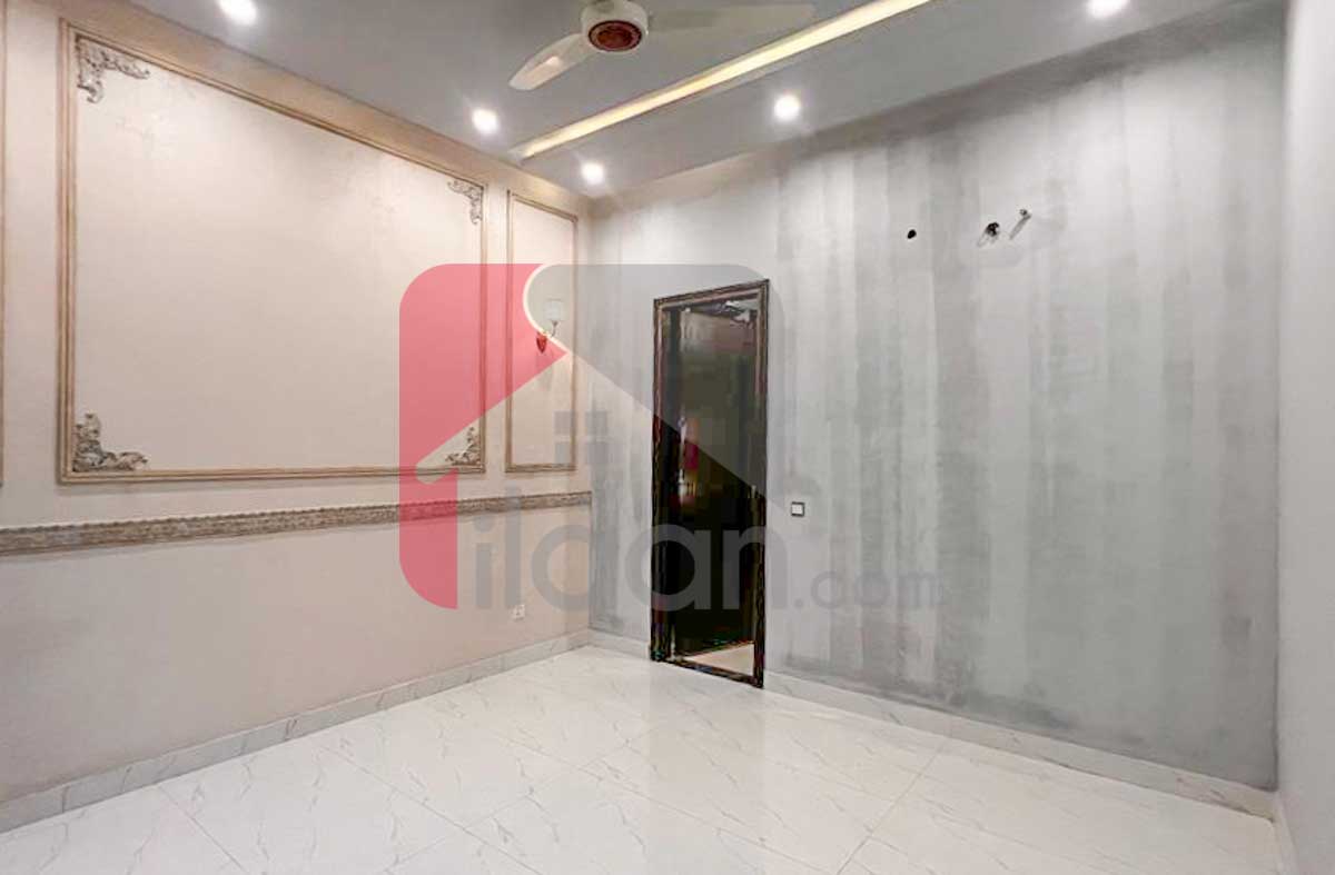 10 Marla House for Sale in Phase 8 - Air Avenue, DHA Lahore