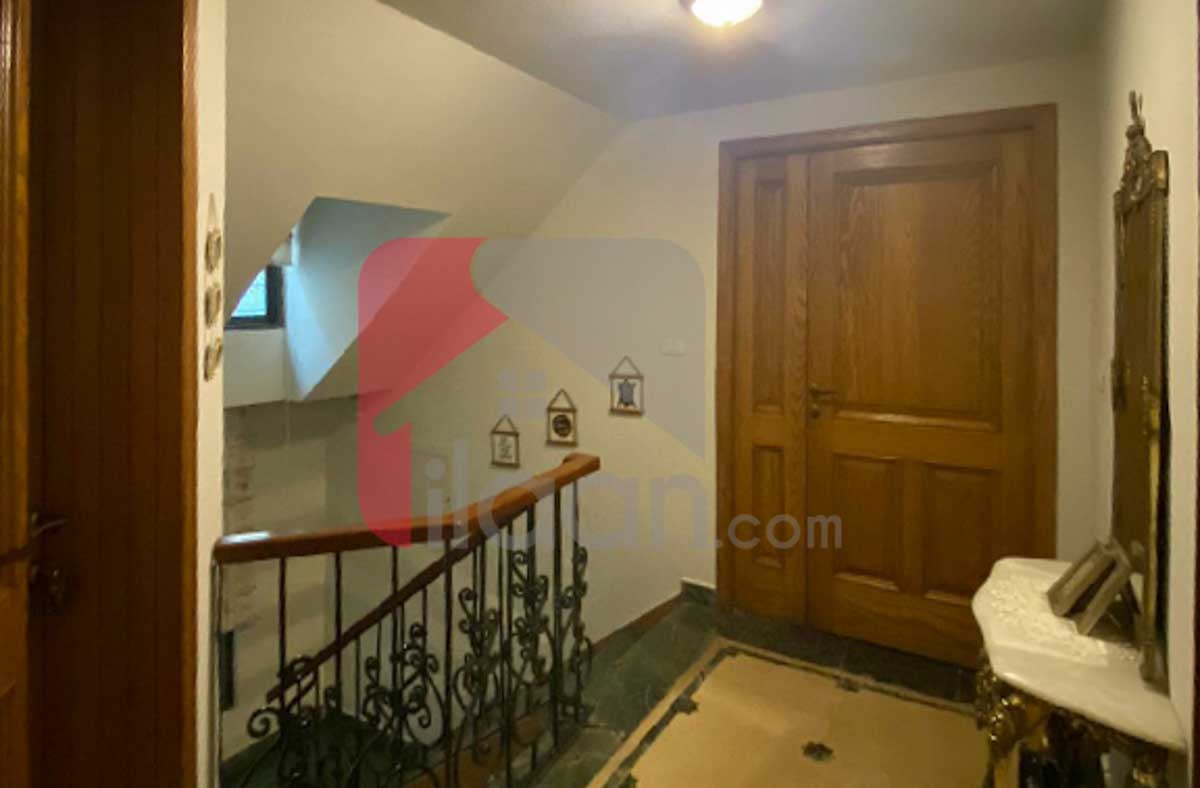 1 Kanal House for Rent in Phase 5, DHA Lahore