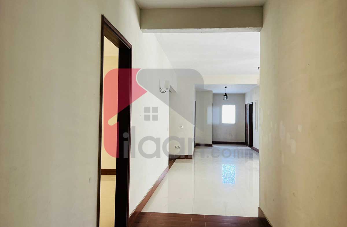 500 Sq.yd House for Sale in Phase 8, DHA Karachi