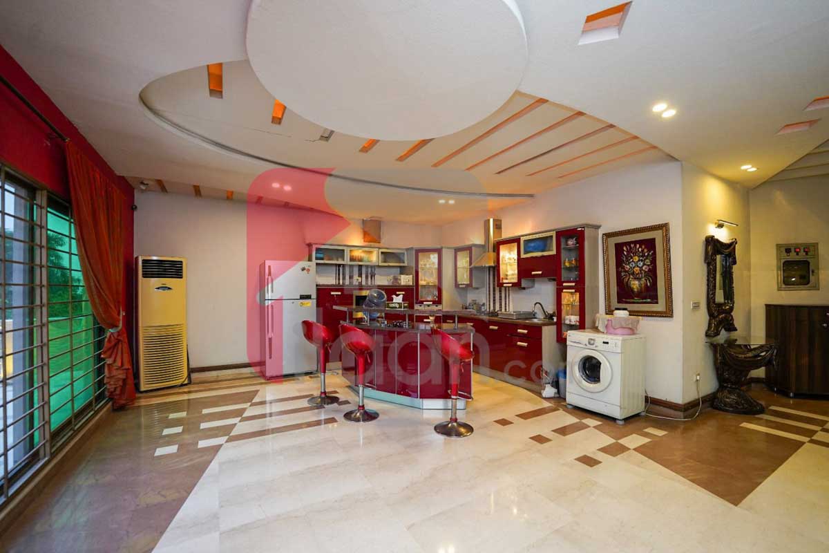 2 Kanal House for Sale in Phase 3, DHA Lahore (Furnished)
