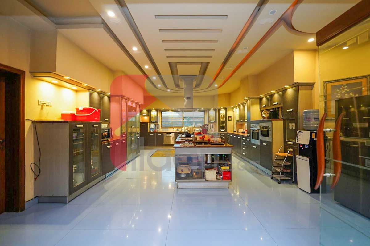 2 Kanal House for Sale in Phase 3, DHA Lahore (Furnished)