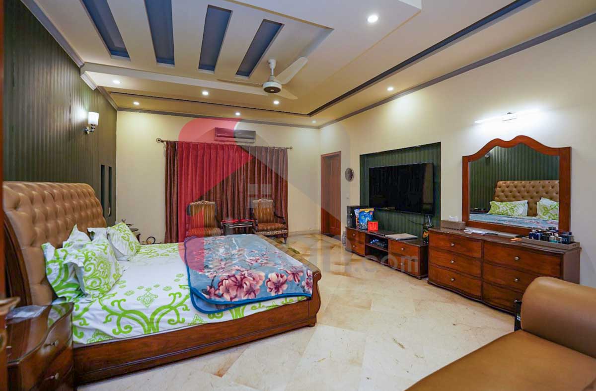 2 Kanal House for Sale in Phase 3, DHA Lahore (Furnished)