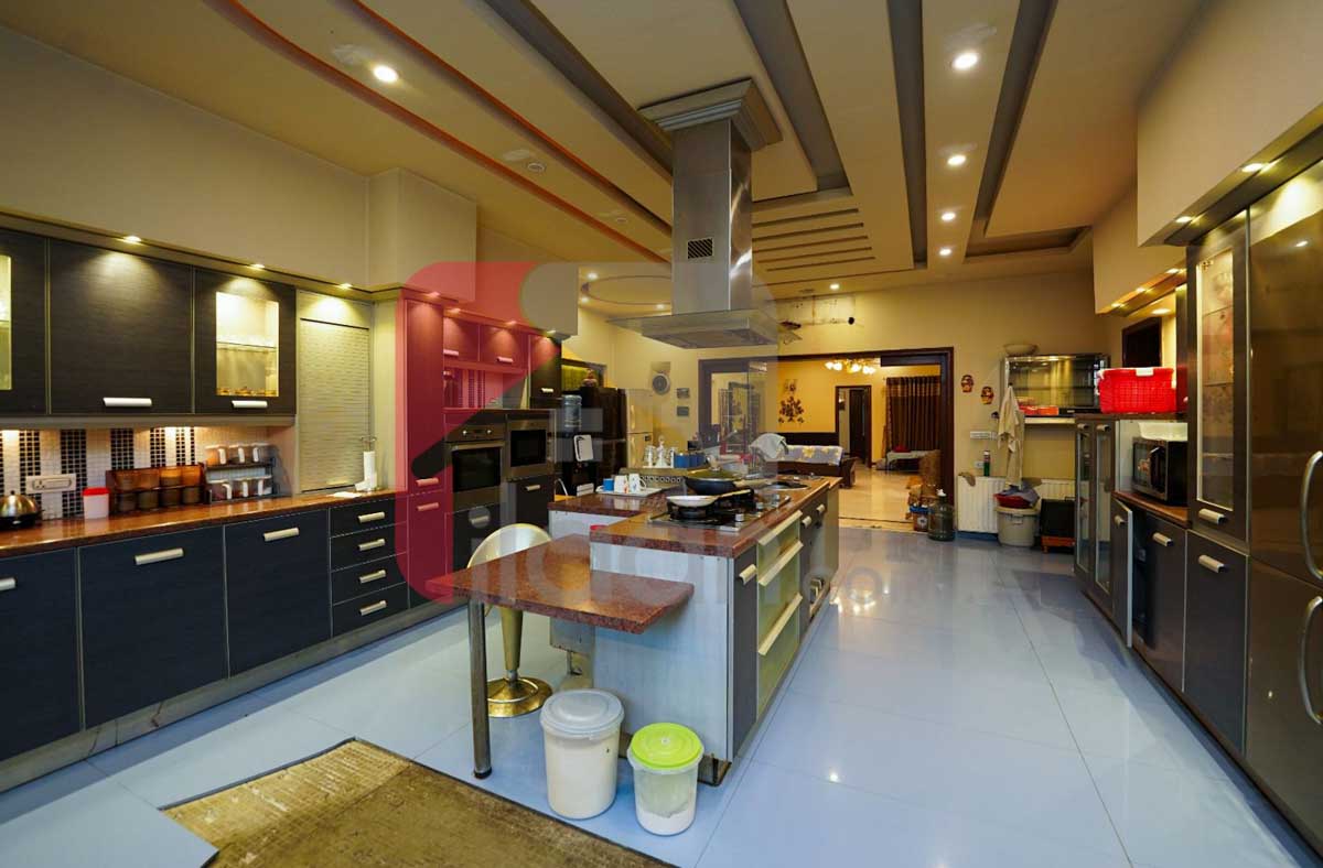 2 Kanal House for Sale in Phase 3, DHA Lahore (Furnished)