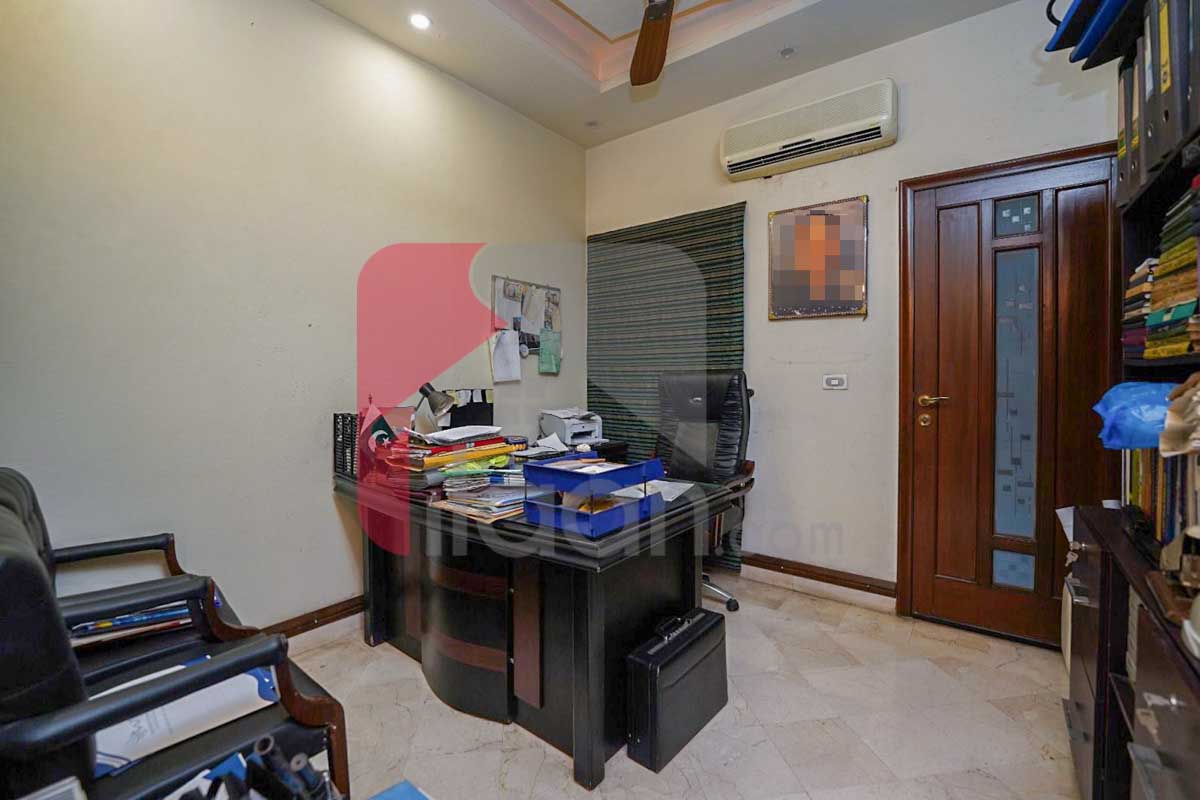 2 Kanal House for Sale in Phase 3, DHA Lahore (Furnished)