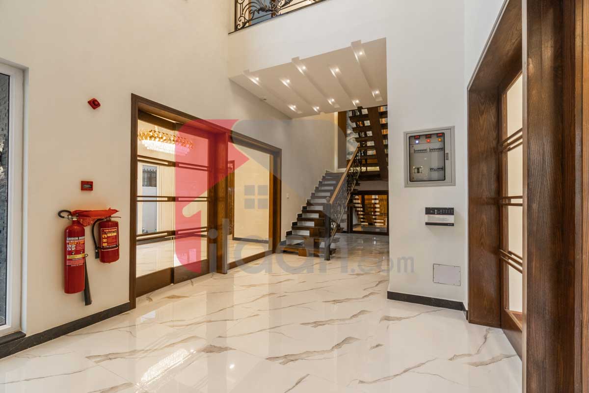1 Kanal House for Sale in Phase 6, DHA Lahore