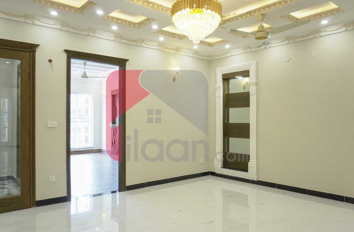 11 Marla House for Sale in Block D, PIA Housing Scheme, Lahore