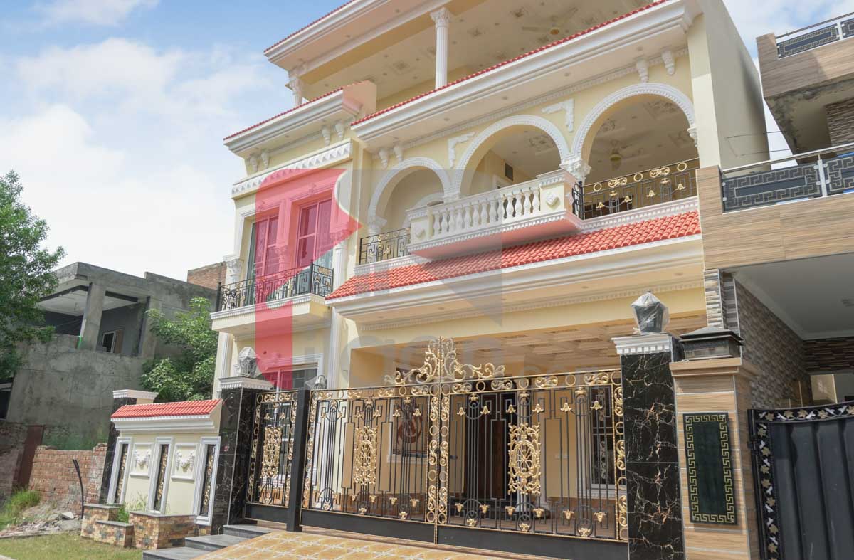 11 Marla House for Sale in Block D, PIA Housing Scheme, Lahore