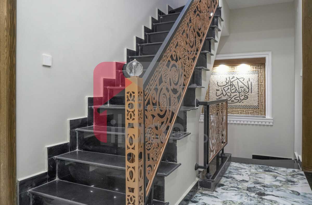 11 Marla House for Sale in Block D, PIA Housing Scheme, Lahore