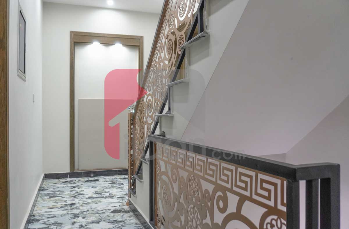 11 Marla House for Sale in Block D, PIA Housing Scheme, Lahore