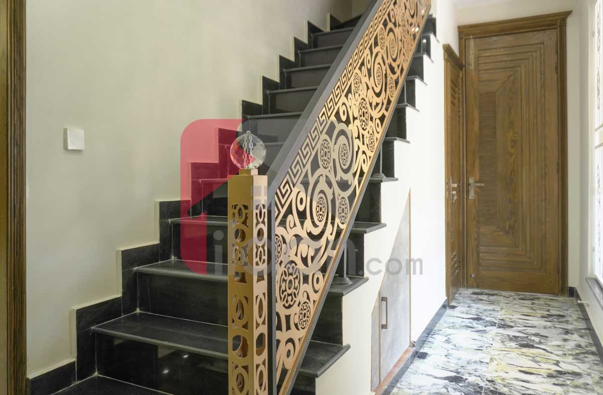 11 Marla House for Sale in Block D, PIA Housing Scheme, Lahore