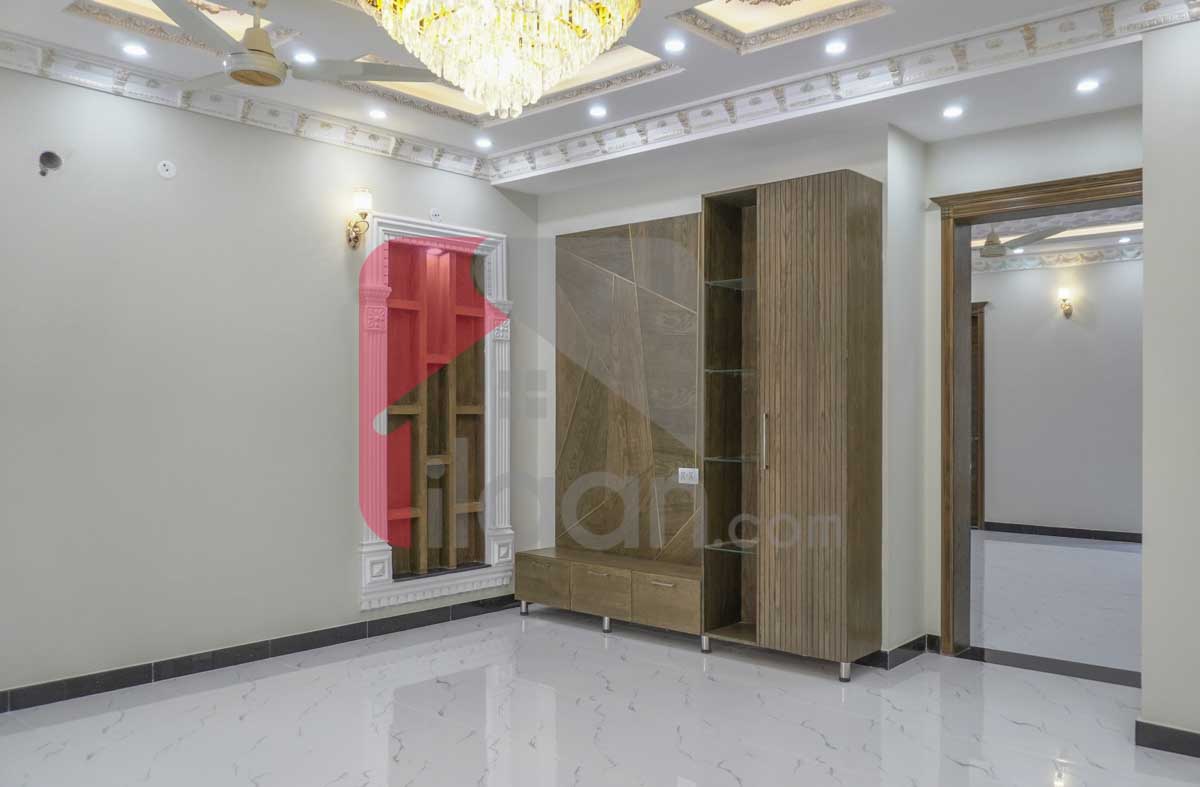 11 Marla House for Sale in Block D, PIA Housing Scheme, Lahore