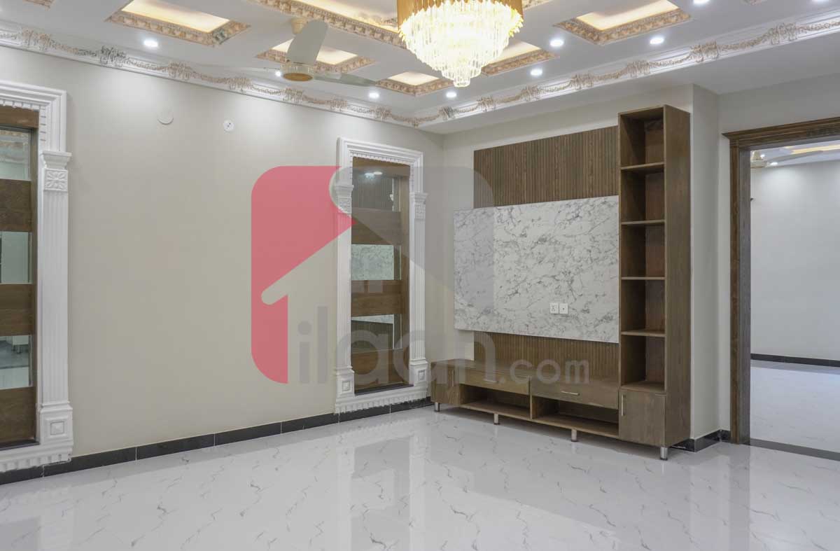 11 Marla House for Sale in Block D, PIA Housing Scheme, Lahore