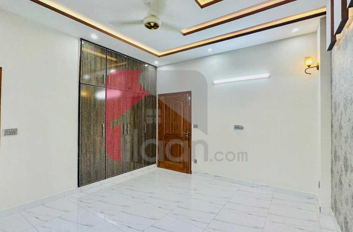 10 Marla House for Sale in Central Park Housing Scheme, Lahore