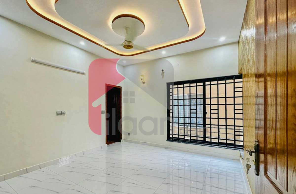 10 Marla House for Sale in Central Park Housing Scheme, Lahore