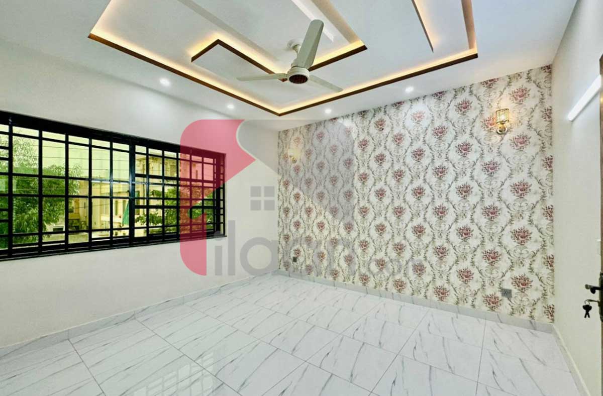 10 Marla House for Sale in Central Park Housing Scheme, Lahore