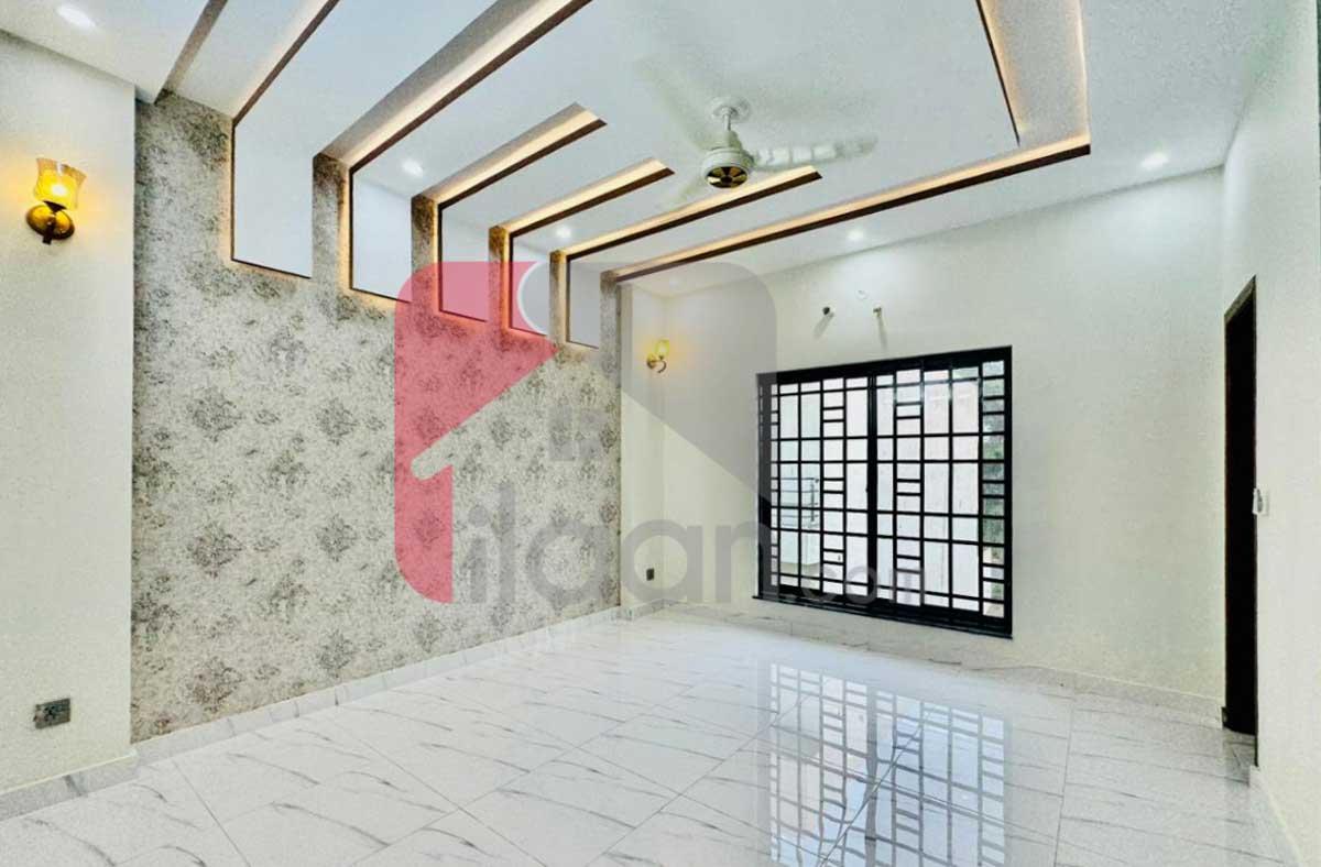 10 Marla House for Sale in Central Park Housing Scheme, Lahore