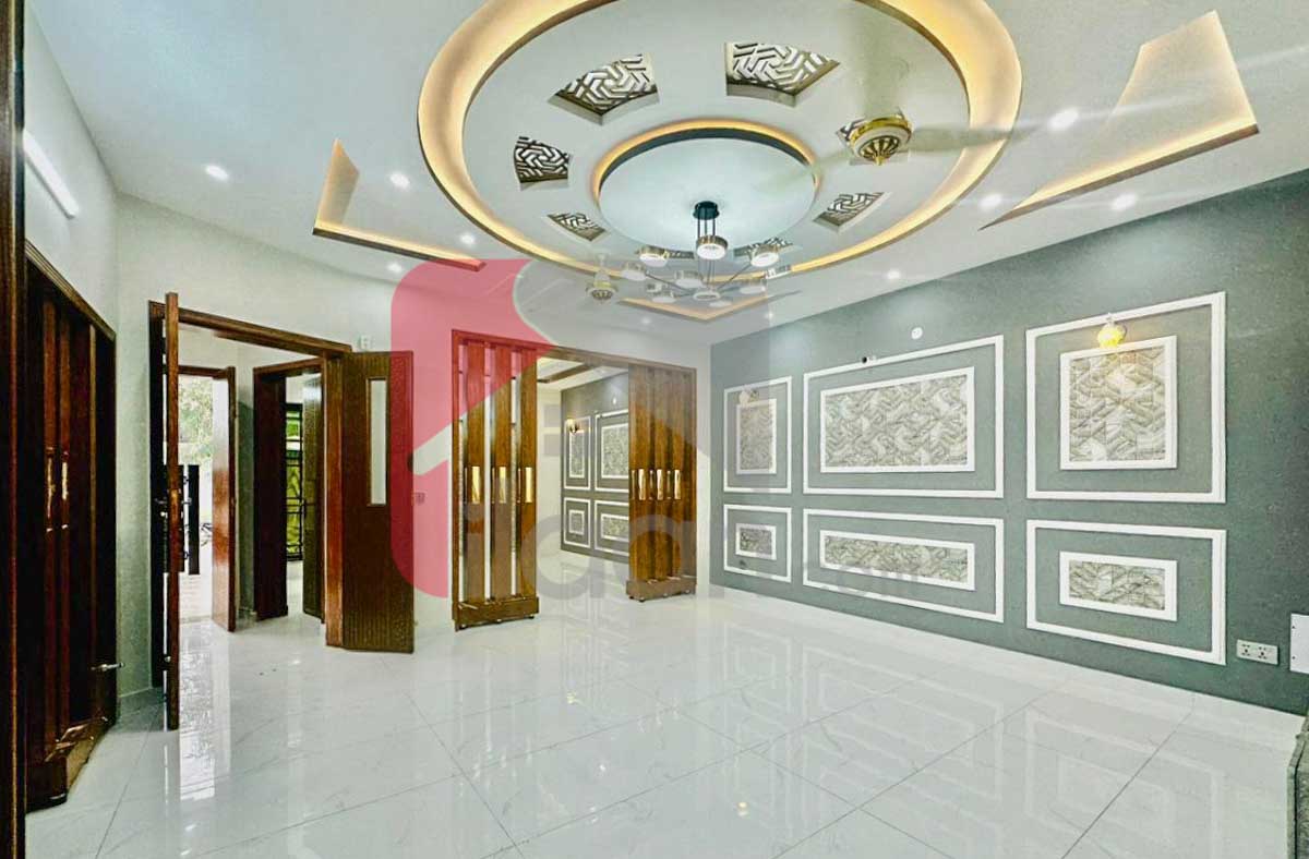 10 Marla House for Sale in Central Park Housing Scheme, Lahore