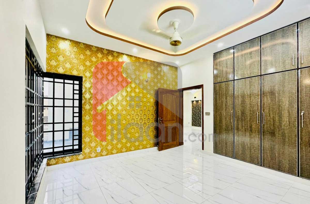 10 Marla House for Sale in Central Park Housing Scheme, Lahore